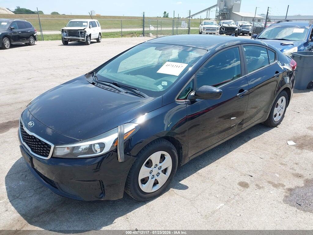 3KPFK4A70HE080572 2017 KIA FORTE photo no. 2