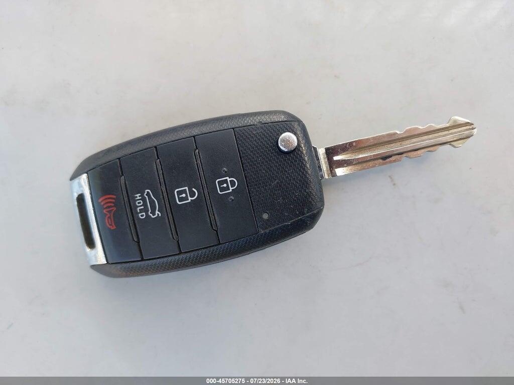 3KPFL4A73HE101296 2017 KIA FORTE photo no. 11