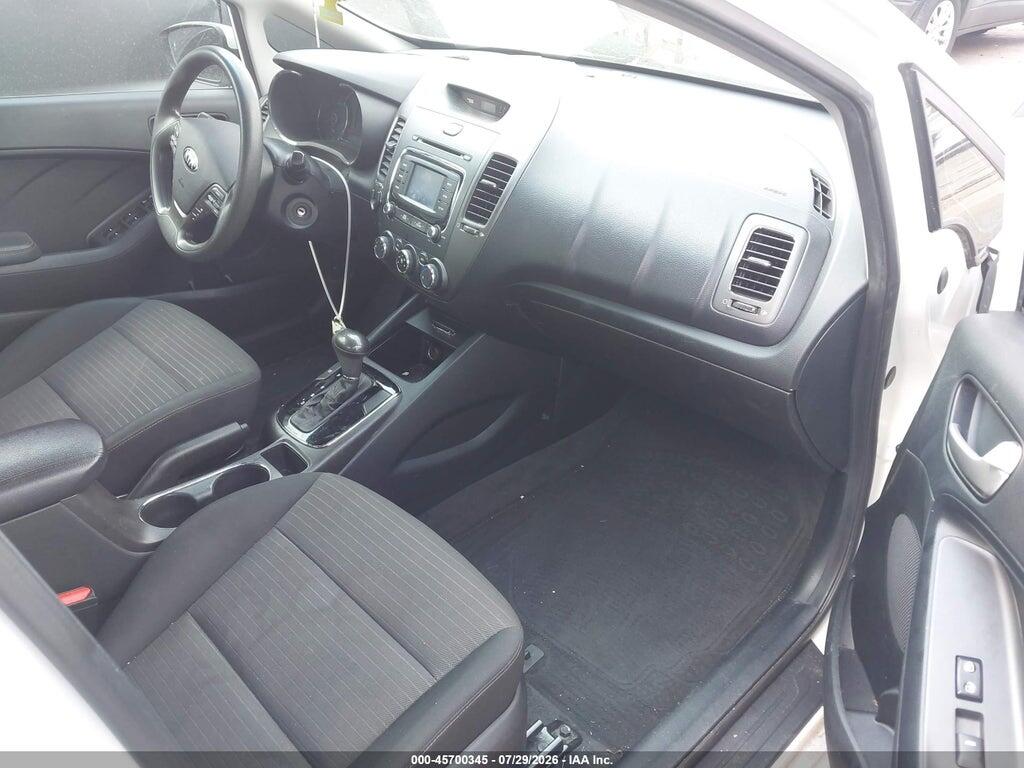 3KPFL4A71HE149105 2017 KIA FORTE photo no. 5
