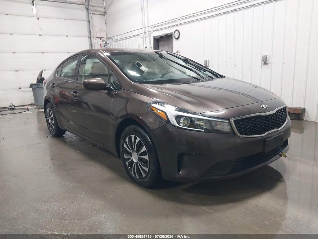 3KPFL4A76HE088947 2017 KIA FORTE photo no. 1