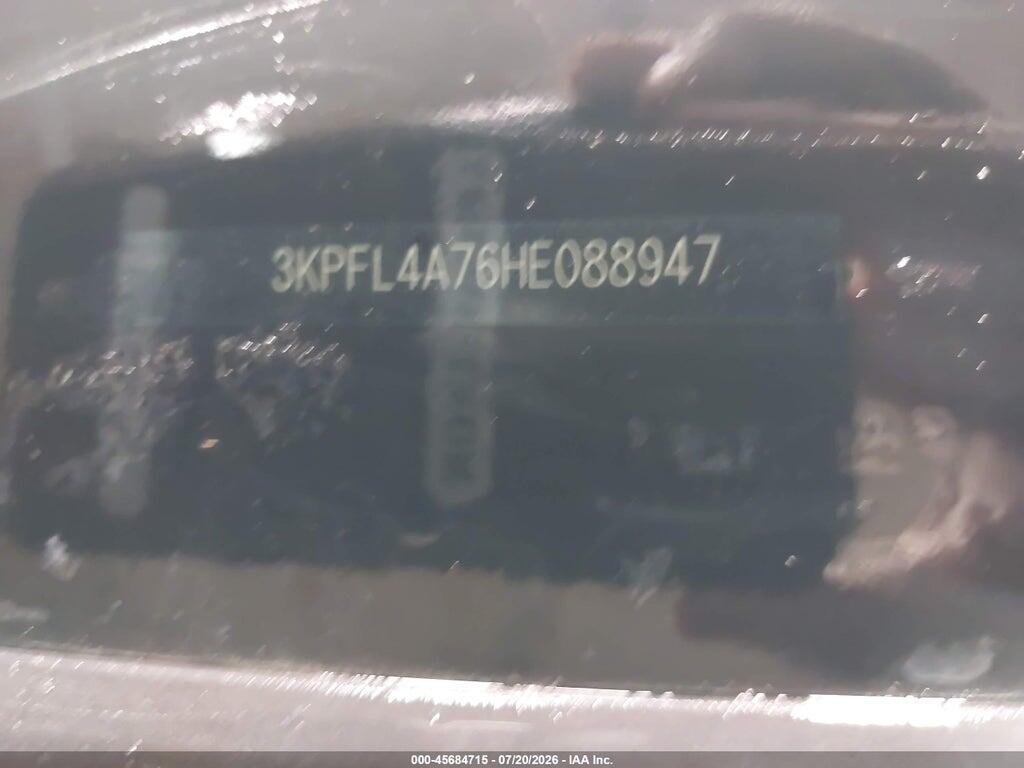 3KPFL4A76HE088947 2017 KIA FORTE photo no. 9