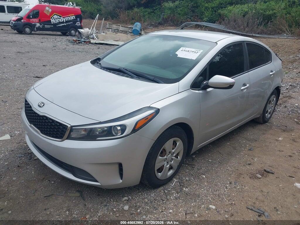 3KPFK4A71HE143372 2017 KIA FORTE photo no. 2