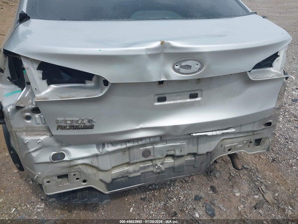 3KPFK4A71HE143372 2017 KIA FORTE photo no. 6