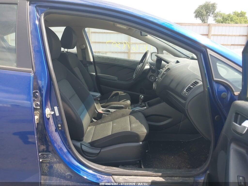 3KPFK4A73HE158293 2017 KIA FORTE photo no. 5