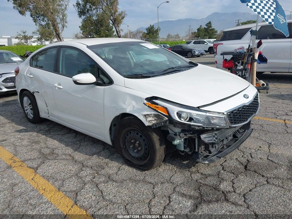 3KPFK4A77HE043745 2017 KIA FORTE photo no. 1