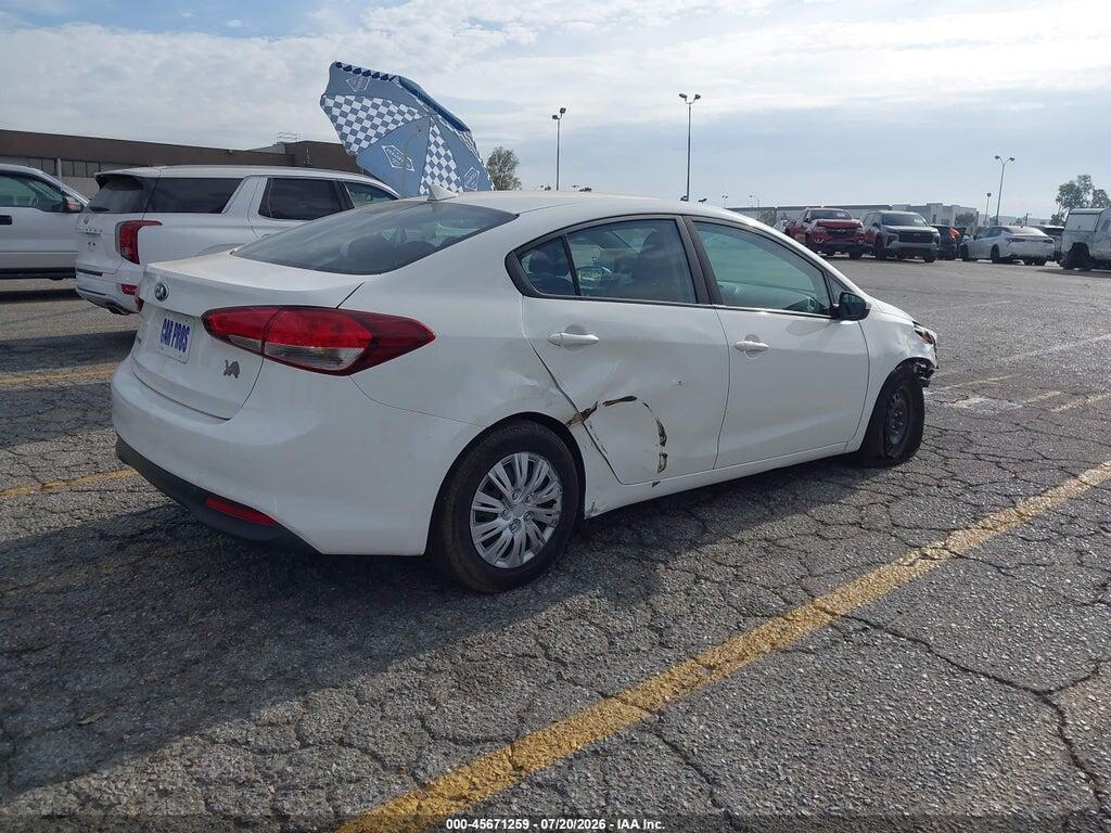 3KPFK4A77HE043745 2017 KIA FORTE photo no. 4