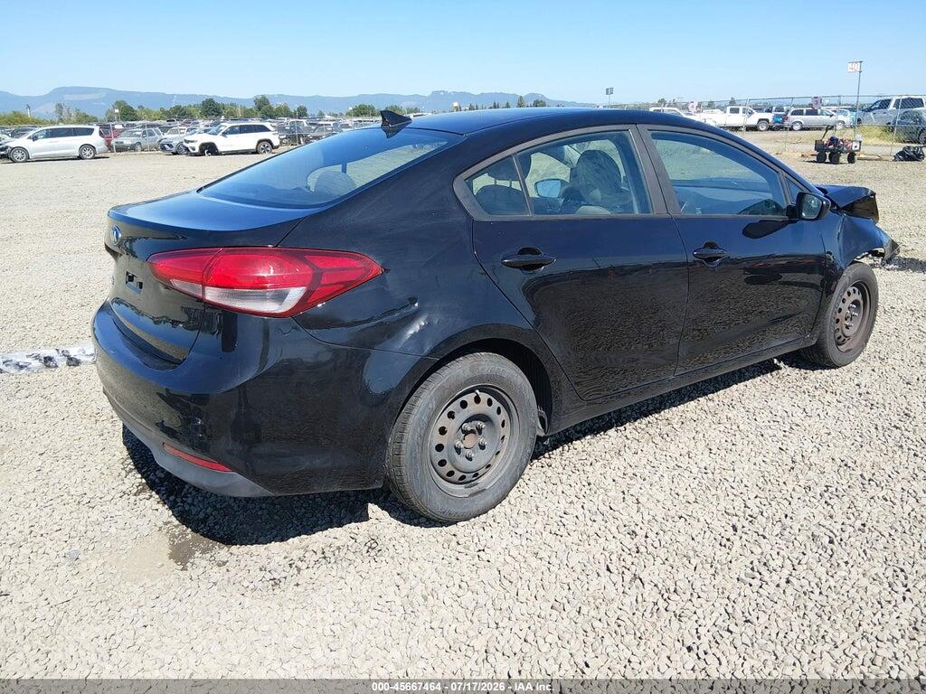 3KPFK4A78HE031426 2017 KIA FORTE photo no. 4