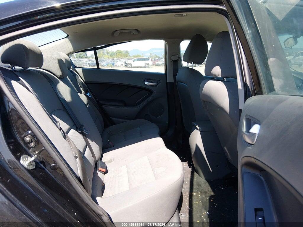 3KPFK4A78HE031426 2017 KIA FORTE photo no. 8