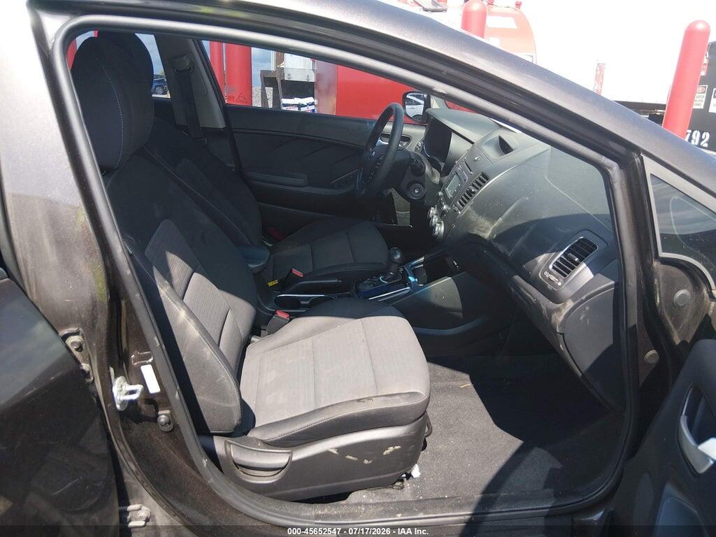 3KPFL4A74HE125249 2017 KIA FORTE photo no. 5