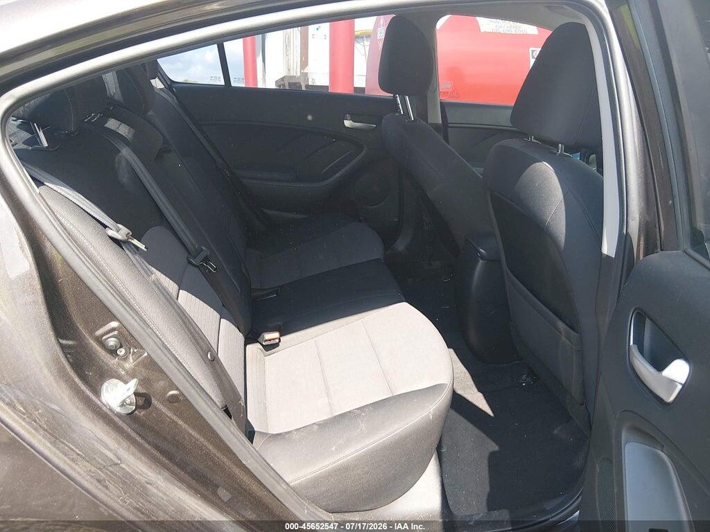 3KPFL4A74HE125249 2017 KIA FORTE photo no. 8