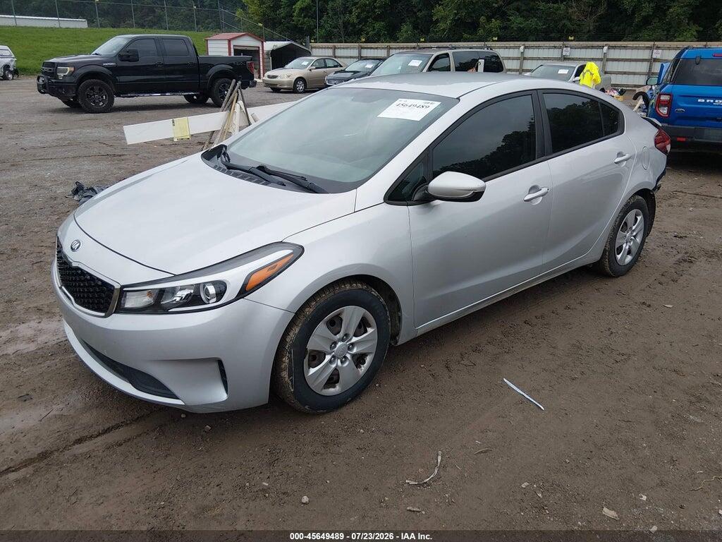 3KPFL4A79HE034882 2017 KIA FORTE photo no. 2