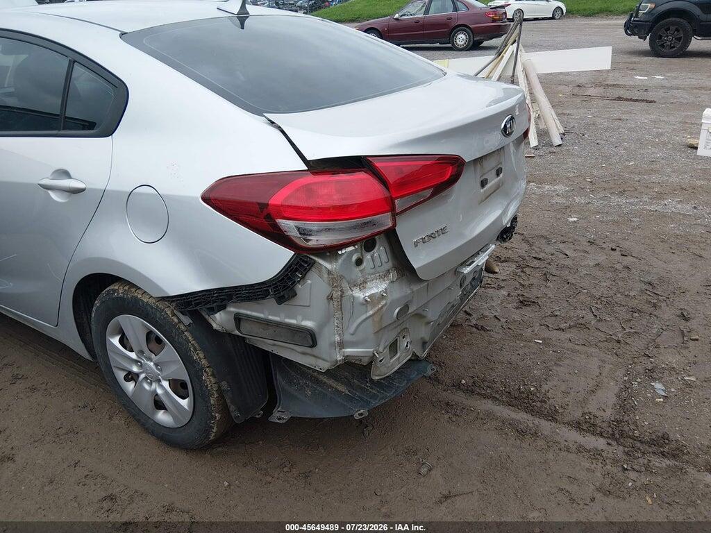 3KPFL4A79HE034882 2017 KIA FORTE photo no. 6