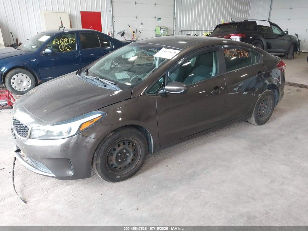 3KPFK4A72HE014573 2017 KIA FORTE photo no. 2