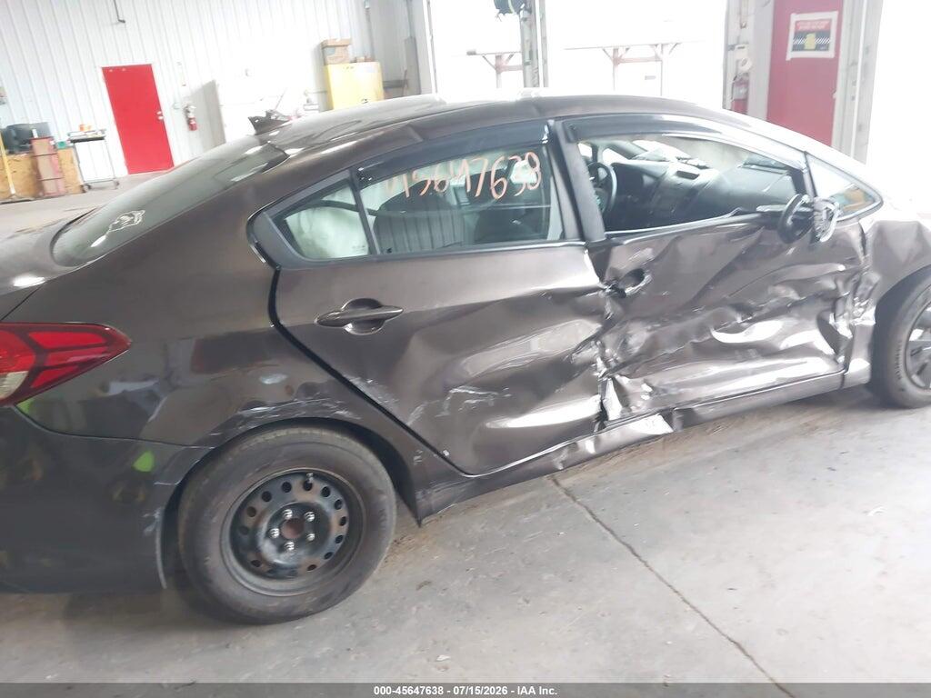 3KPFK4A72HE014573 2017 KIA FORTE photo no. 6