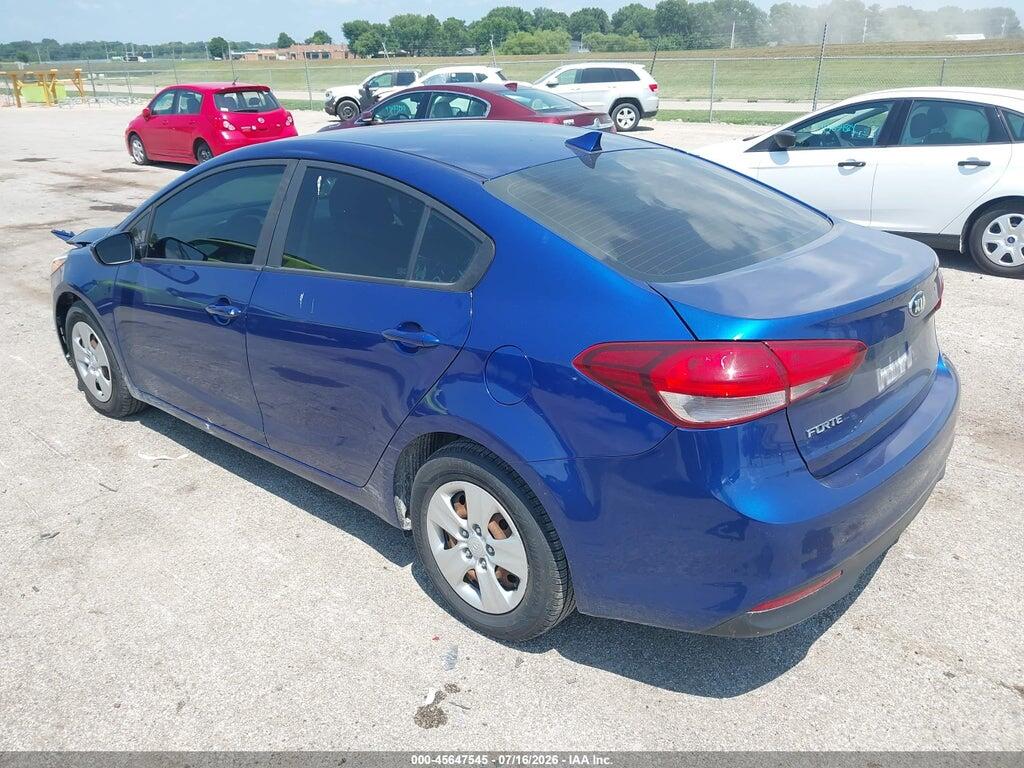 3KPFK4A75HE041315 2017 KIA FORTE photo no. 3