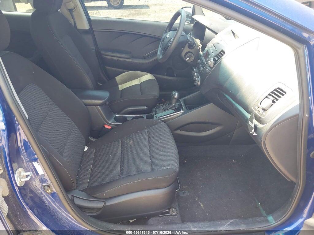 3KPFK4A75HE041315 2017 KIA FORTE photo no. 5