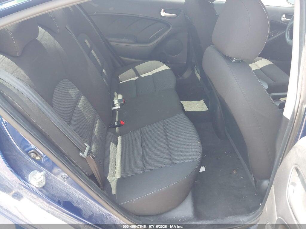 3KPFK4A75HE041315 2017 KIA FORTE photo no. 8