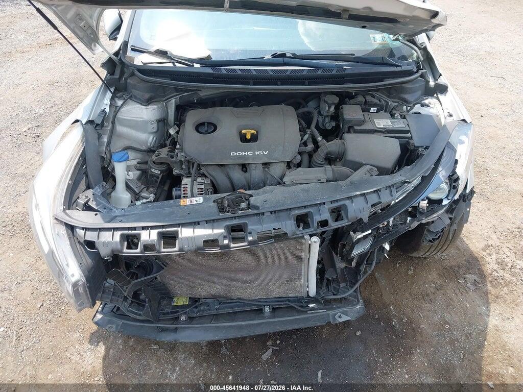 3KPFK4A70HE090678 2017 KIA FORTE photo no. 10