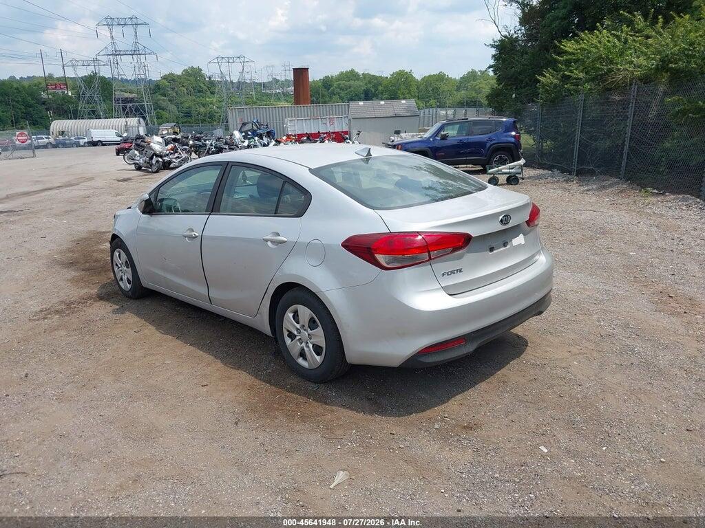 3KPFK4A70HE090678 2017 KIA FORTE photo no. 3