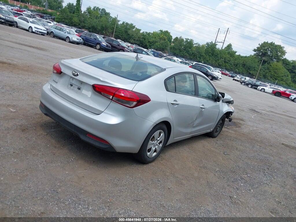 3KPFK4A70HE090678 2017 KIA FORTE photo no. 4