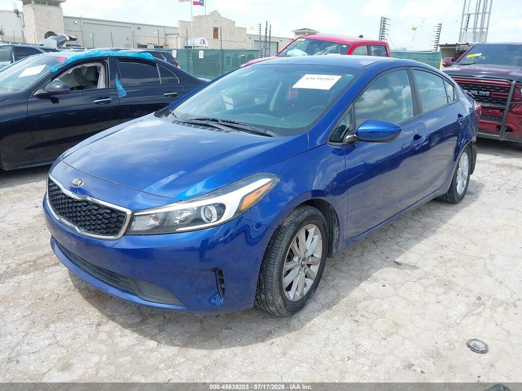 3KPFL4A7XHE015662 2017 KIA FORTE photo no. 2