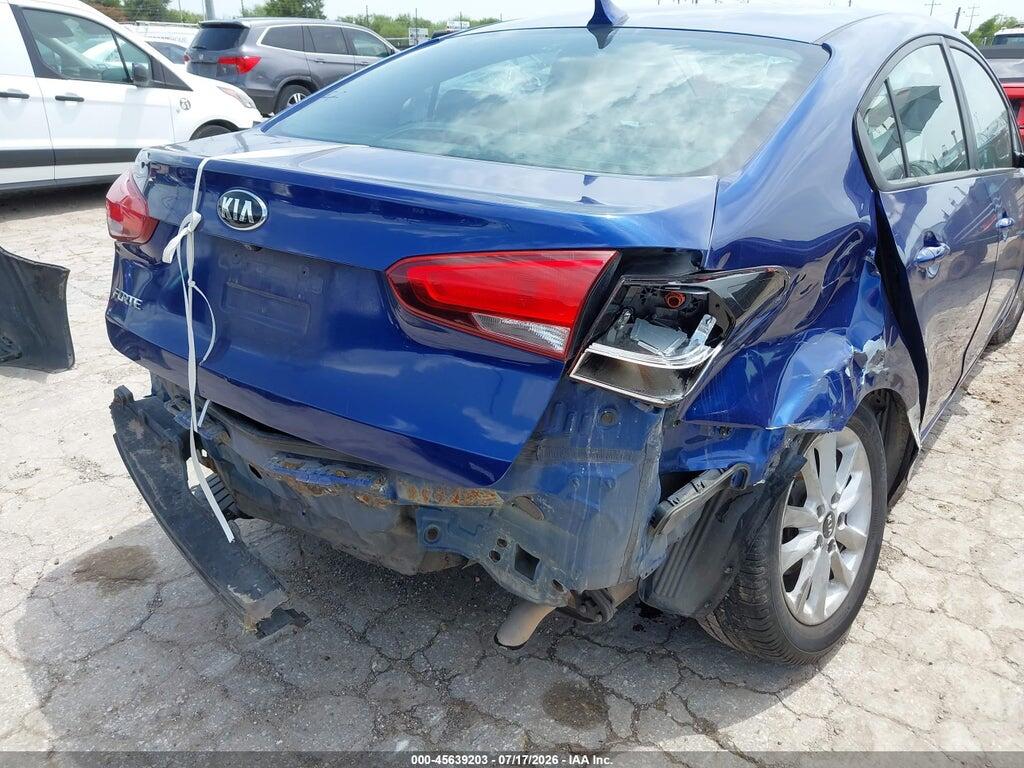 3KPFL4A7XHE015662 2017 KIA FORTE photo no. 6