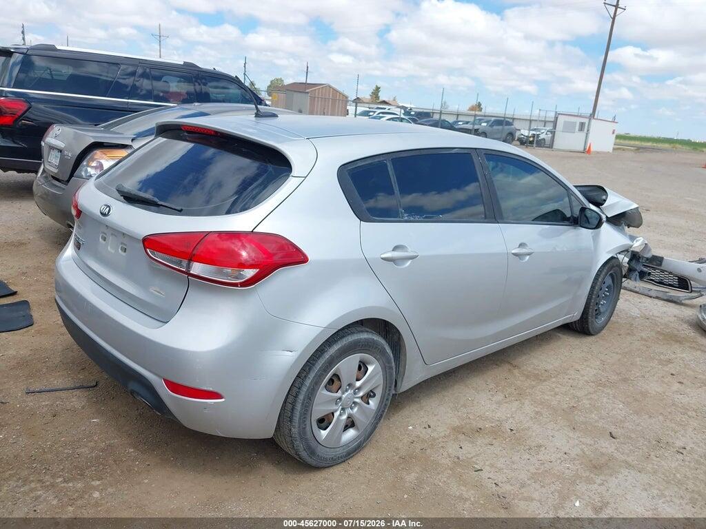 KNAFK5A84H5705305 2017 KIA FORTE photo no. 4