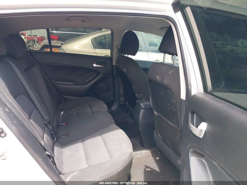 KNAFK5A84H5705305 2017 KIA FORTE photo no. 8