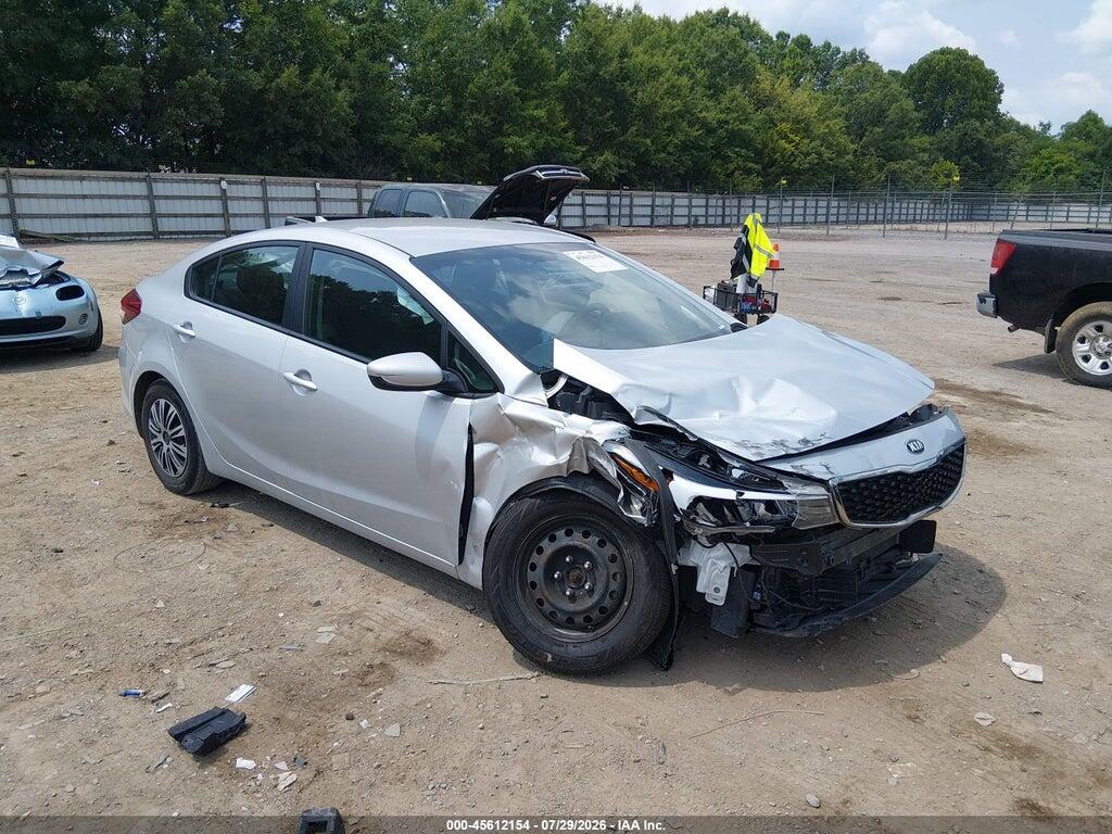 3KPFK4A73HE070490 2017 KIA FORTE photo no. 1