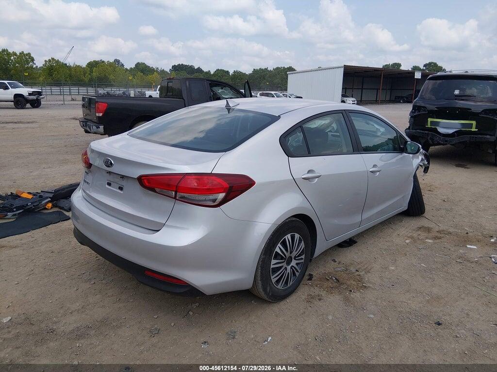 3KPFK4A73HE070490 2017 KIA FORTE photo no. 4