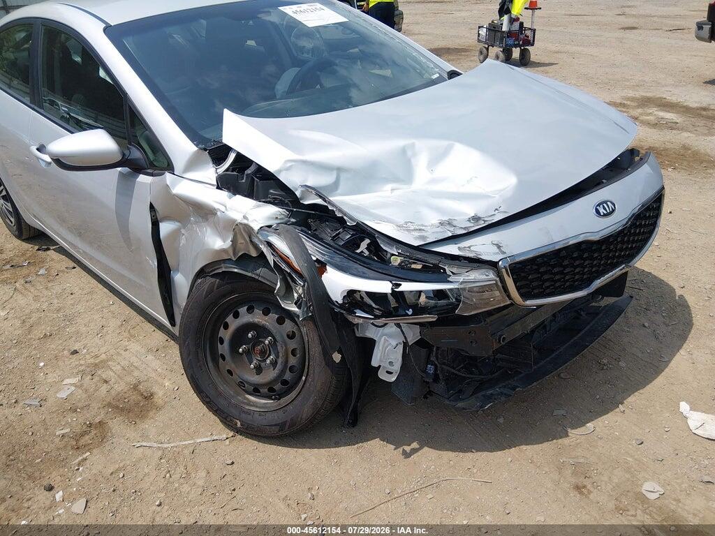 3KPFK4A73HE070490 2017 KIA FORTE photo no. 6