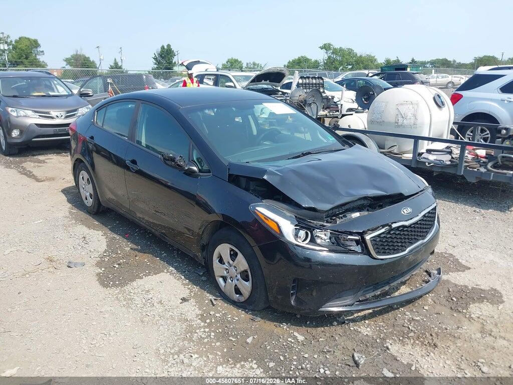 3KPFK4A78HE034875 2017 KIA FORTE photo no. 1