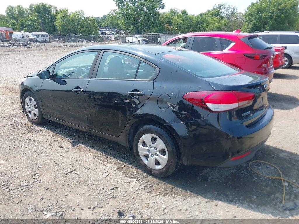 3KPFK4A78HE034875 2017 KIA FORTE photo no. 3