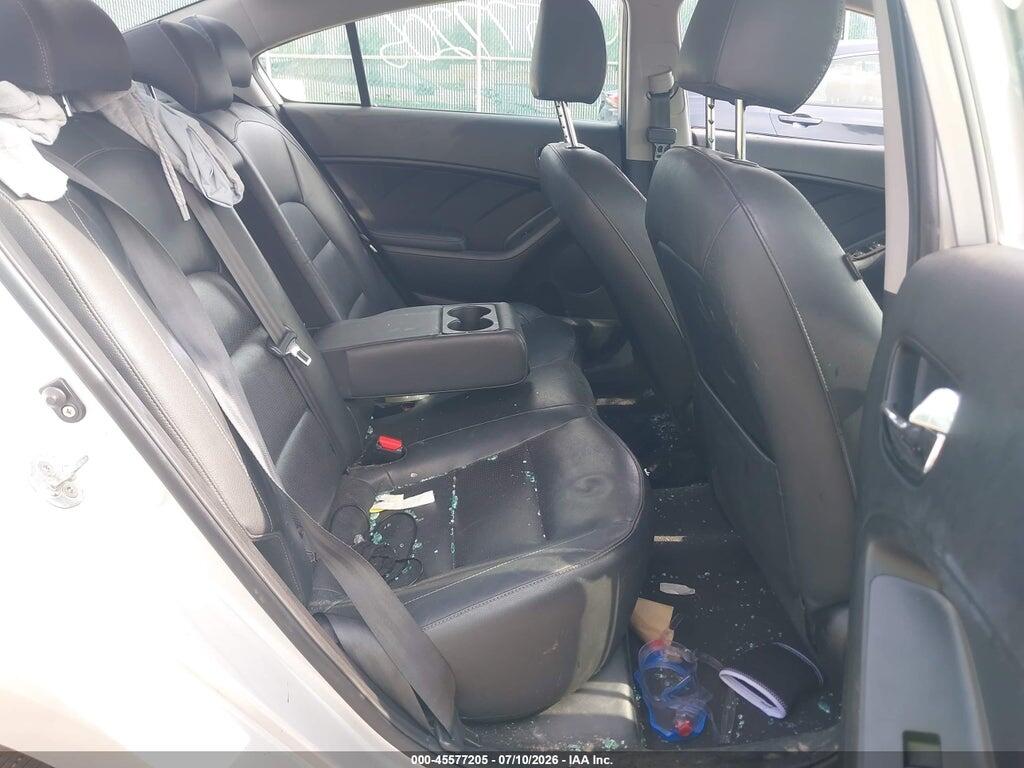 3KPFL4A83HE019884 2017 KIA FORTE photo no. 8