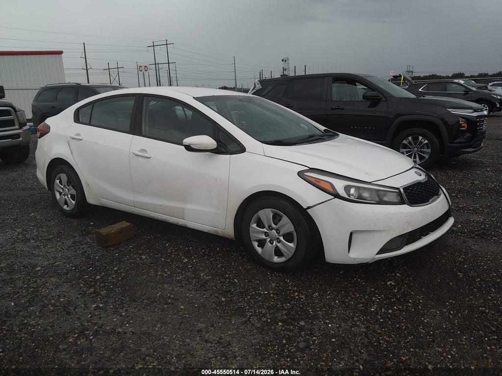 3KPFK4A74HE083782 2017 KIA FORTE photo no. 1