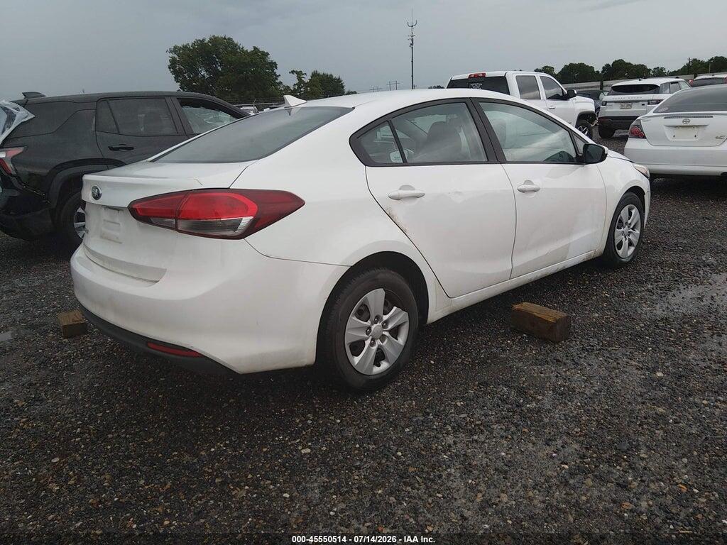 3KPFK4A74HE083782 2017 KIA FORTE photo no. 4