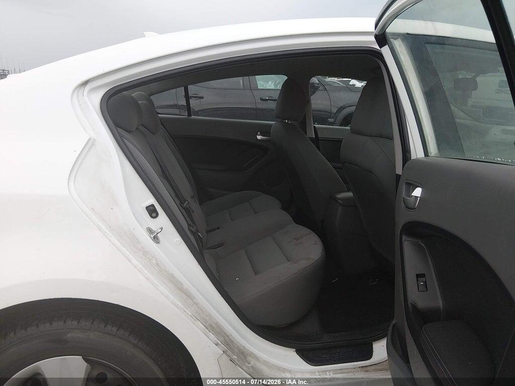 3KPFK4A74HE083782 2017 KIA FORTE photo no. 8