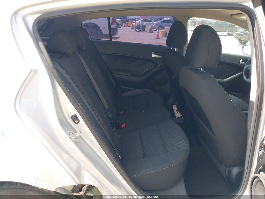 KNAFK5A88H5690825 2017 KIA FORTE photo no. 8