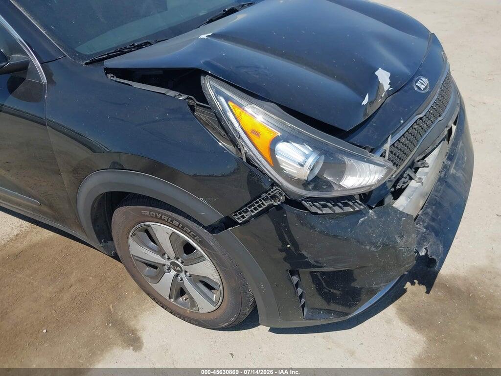 KNDCB3LC6H5076657 2017 KIA NIRO photo no. 6