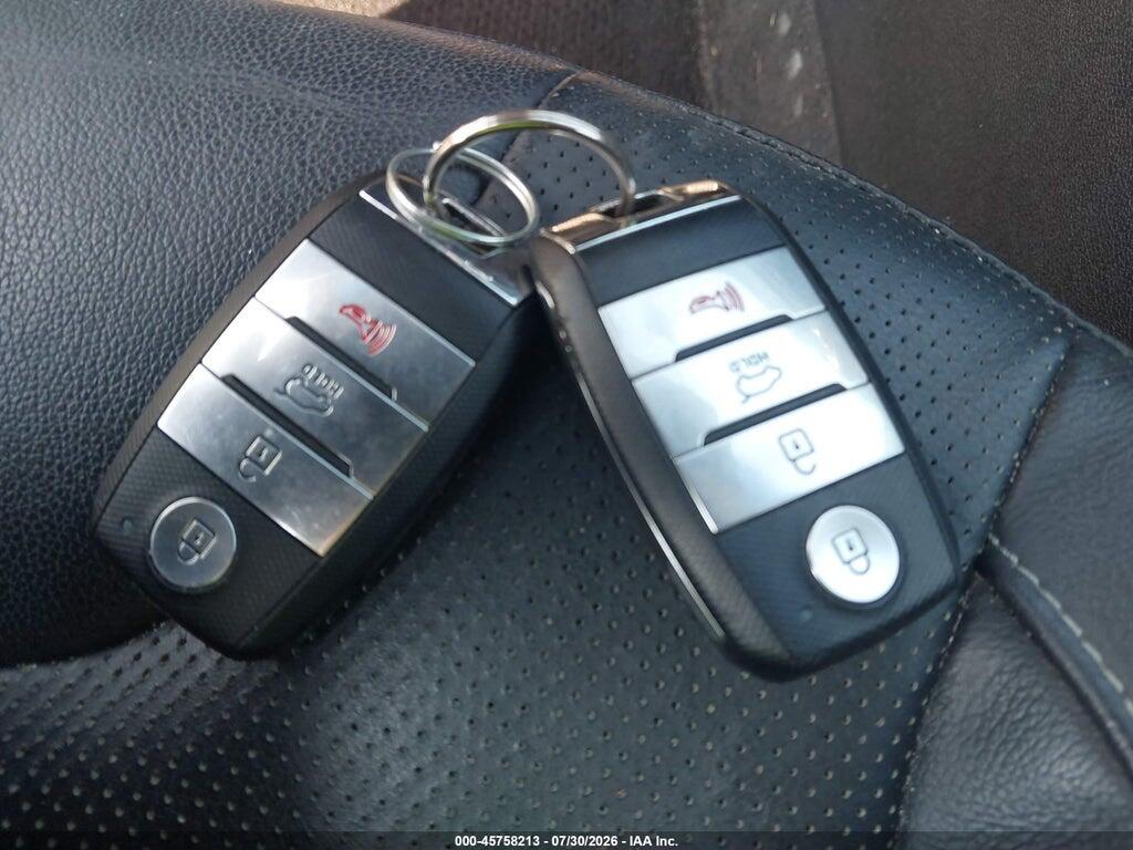 KNDCE3LC0H5076421 2017 KIA NIRO photo no. 11