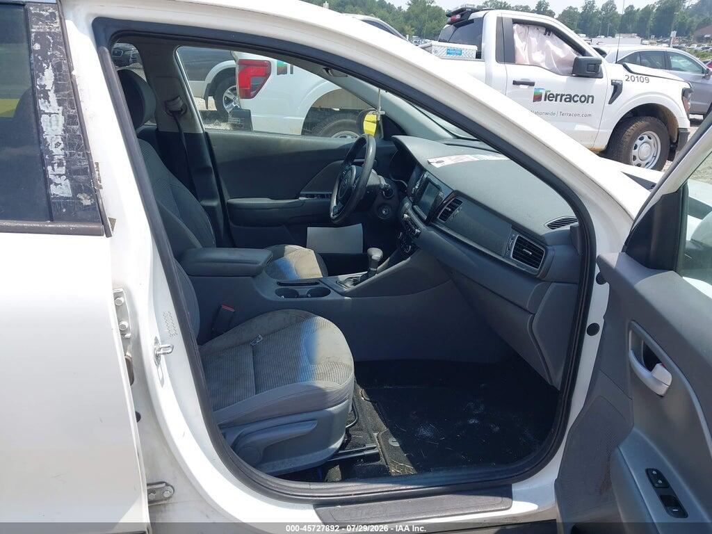KNDCB3LC1H5040780 2017 KIA NIRO photo no. 5