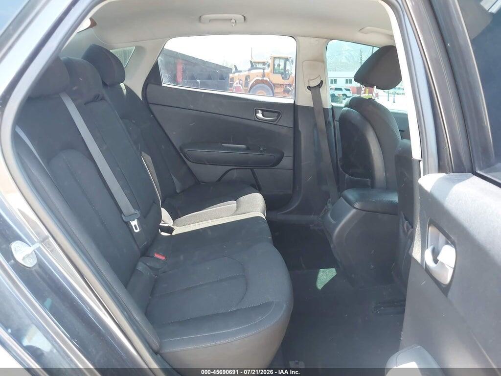 5XXGT4L30HG143432 2017 KIA OPTIMA photo no. 8