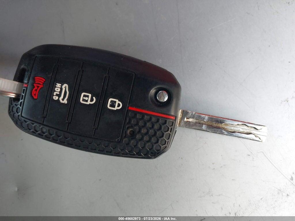 KNADM4A30H6065748 2017 KIA RIO photo no. 11
