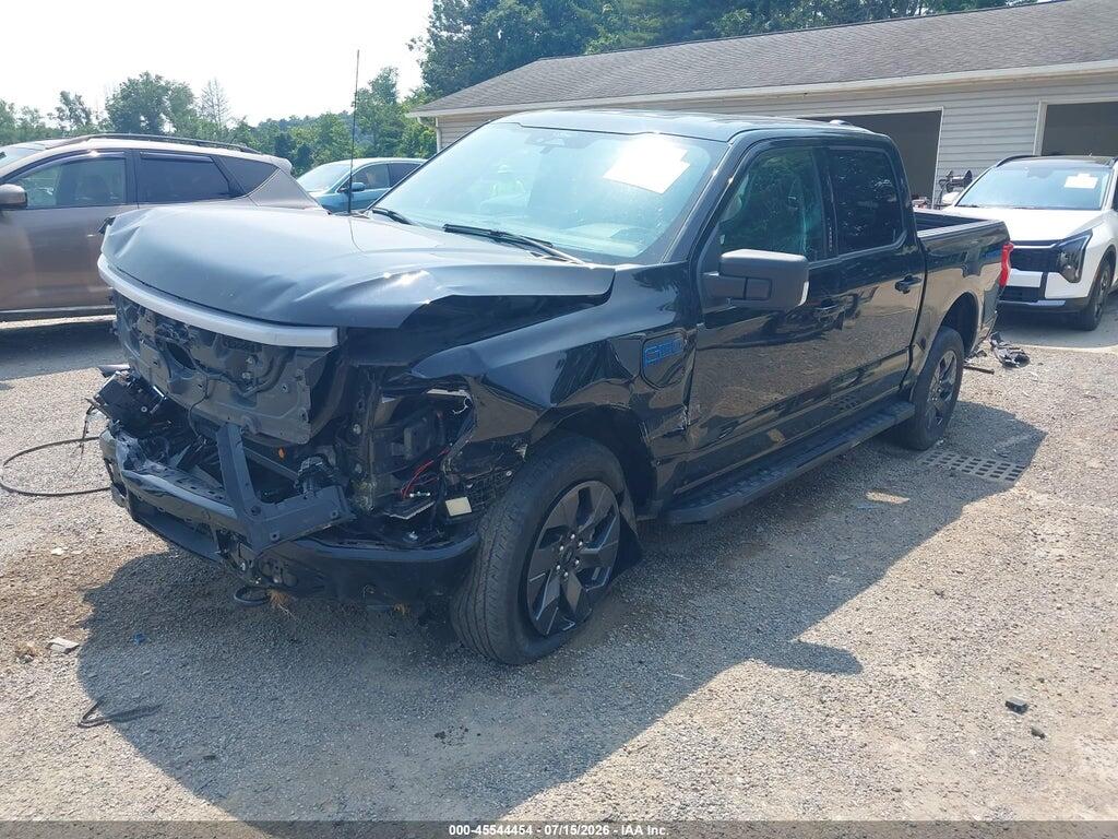 1FTVW3L77RWG27335 2024 FORD F-150 LIGHTNING photo no. 2