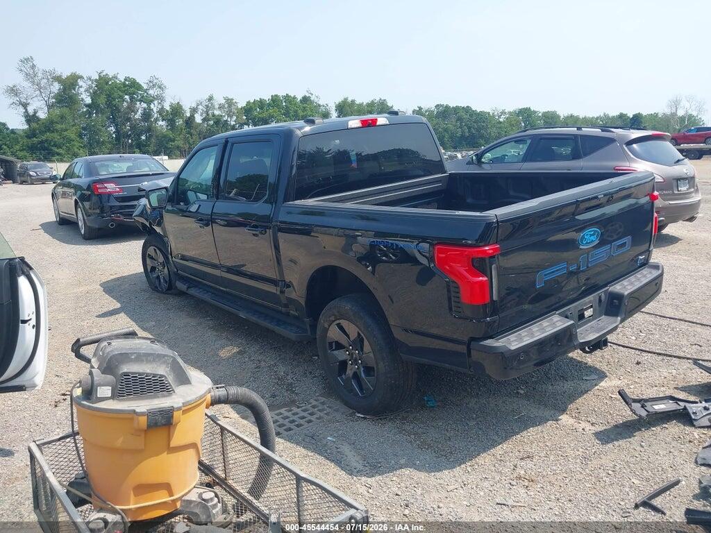 1FTVW3L77RWG27335 2024 FORD F-150 LIGHTNING photo no. 3