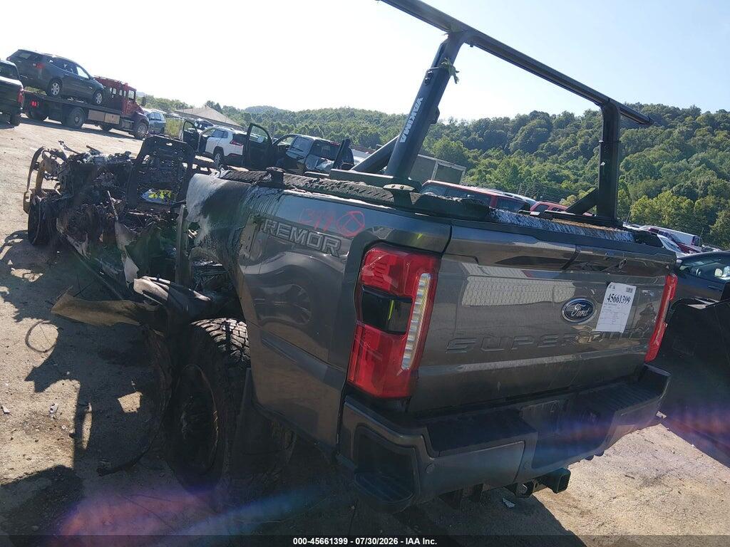 1FT8W2BN0REF31088 2024 FORD F-250 photo no. 3