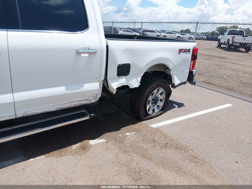 1FT8W2BT0REF41621 2024 FORD F-250 photo no. 11
