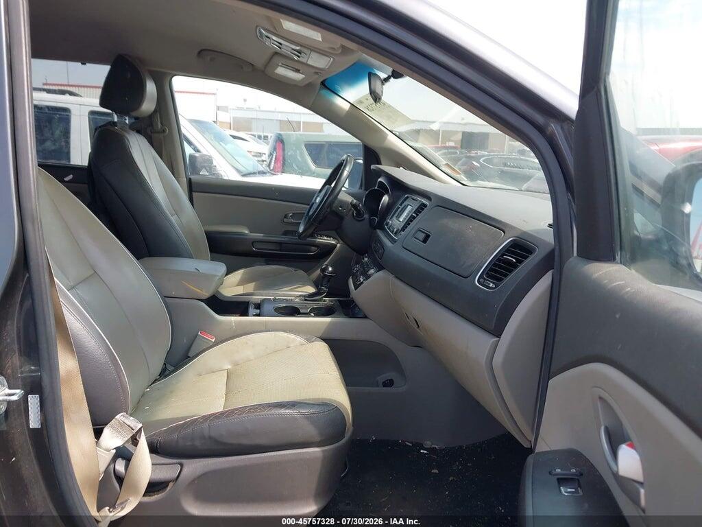 KNDMB5C12H6234369 2017 KIA SEDONA photo no. 5
