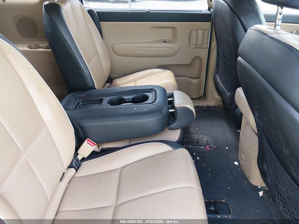 KNDMB5C16H6328772 2017 KIA SEDONA photo no. 8
