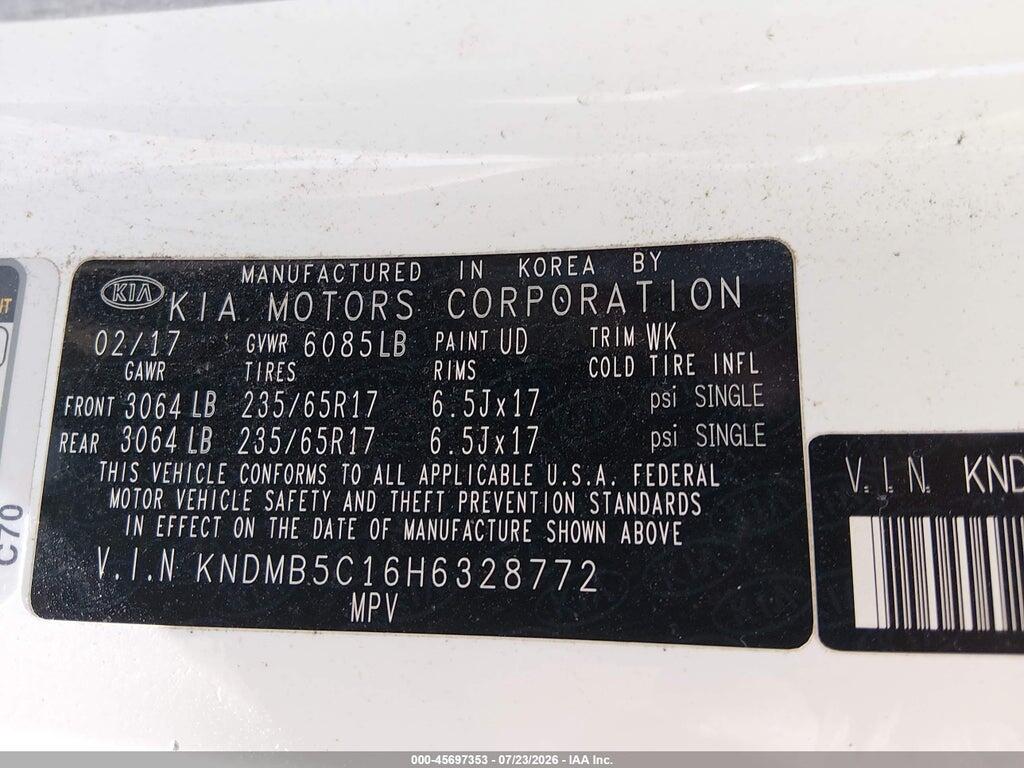 KNDMB5C16H6328772 2017 KIA SEDONA photo no. 9
